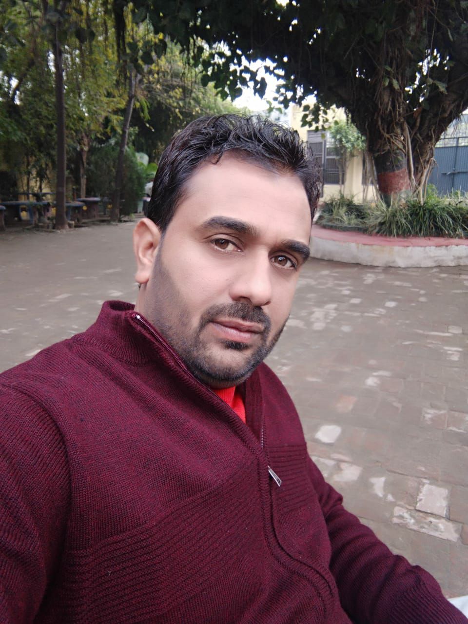 Mr Manjeet Singh